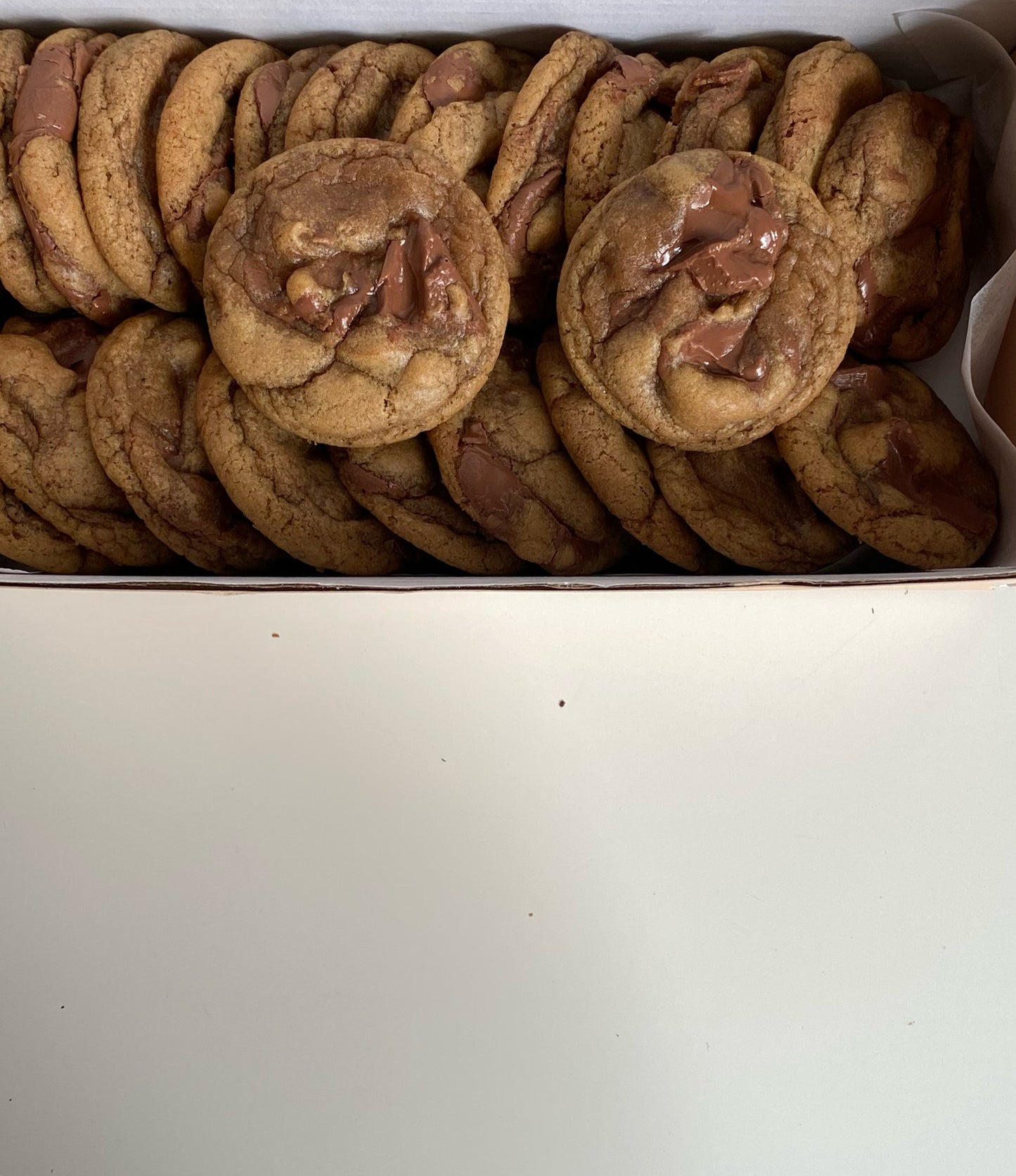 Mini milk chocolate cookies
